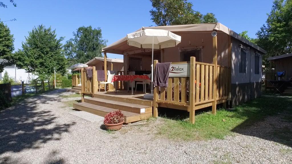 Camping Italia Lido 카스텔레토소프라티시노 외부 사진